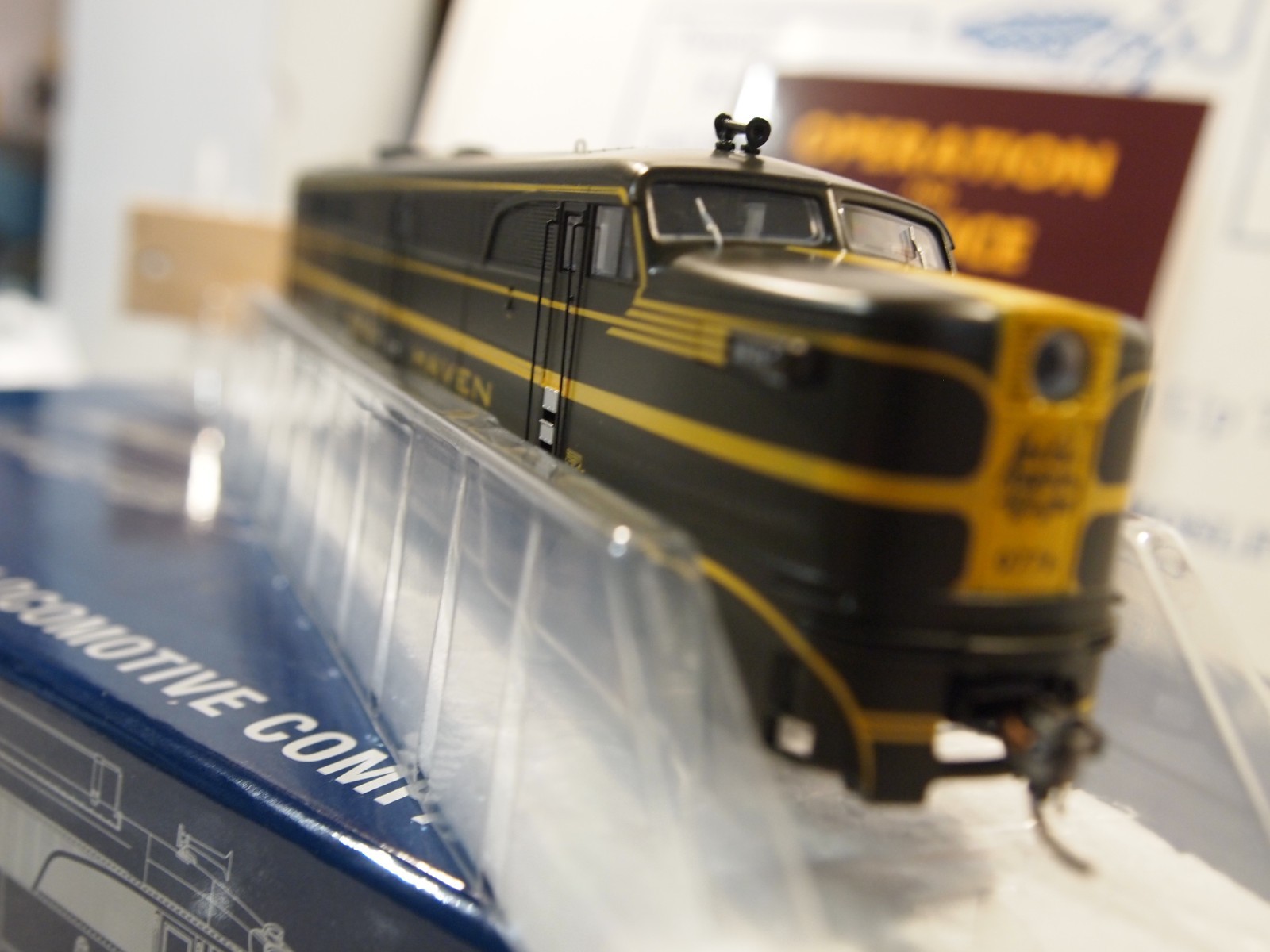 RAPIDO 23017 + 23018 ALCO PA-1 PAIR NEW HAVEN GREEN AS DELIVERED SILENT DC HO