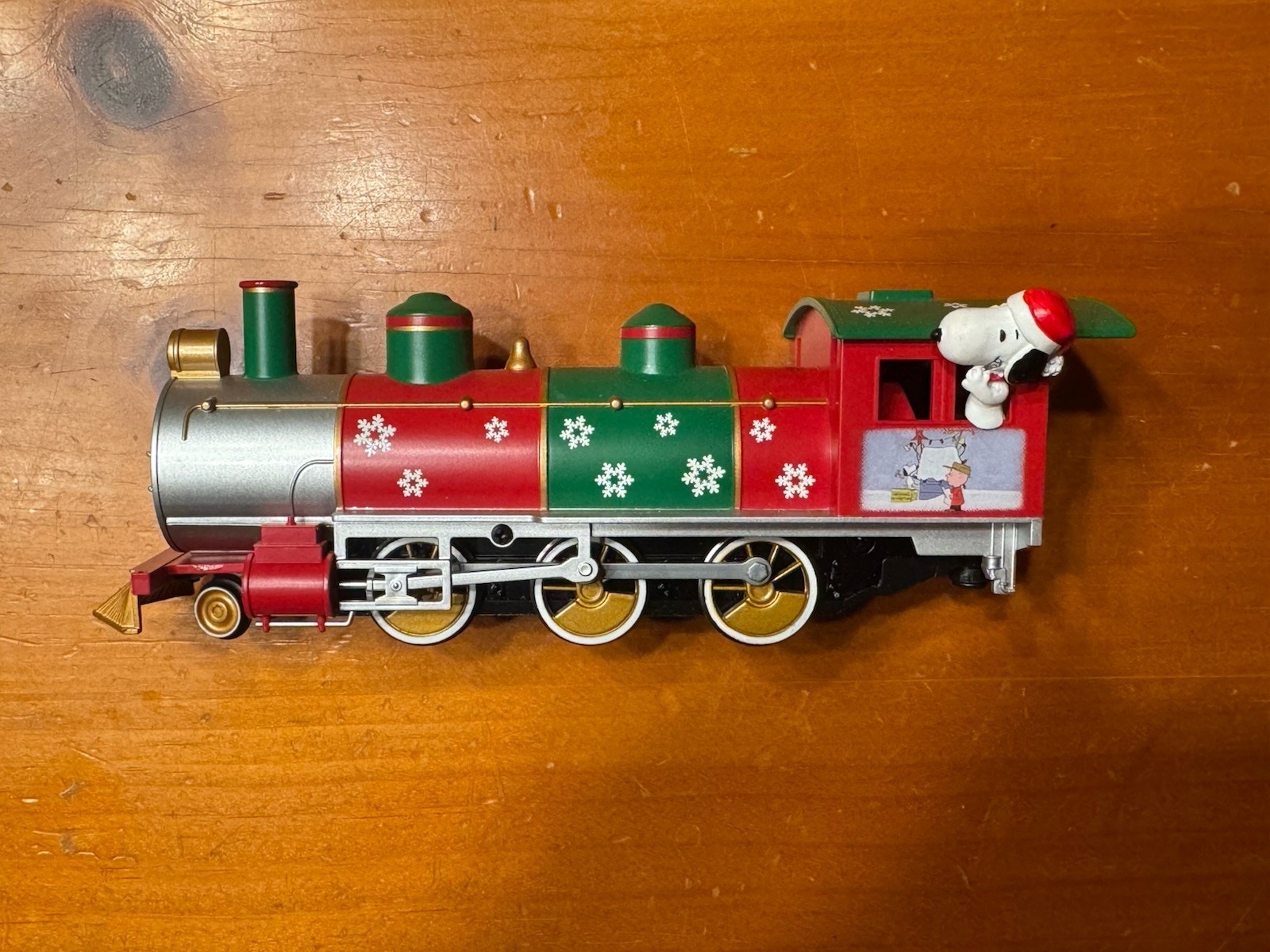 Peanuts Christmas Express Train Car Hawthorne Snoopy Steam Locomotive
