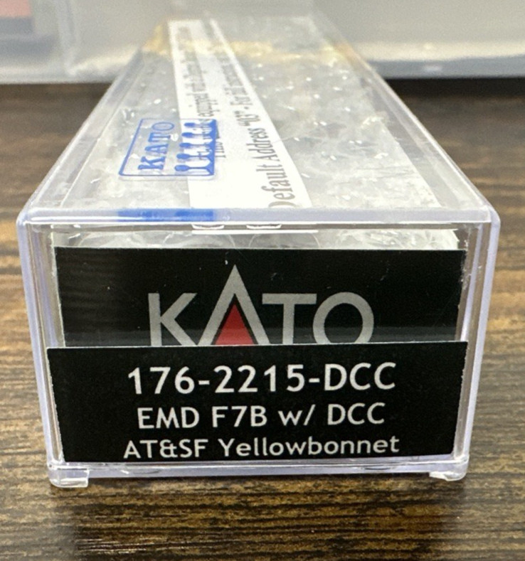 KATO N Scale #176-2215-DCC EMD F7B ATSF Yellowbonnet w/Digitrax DCC NIB!