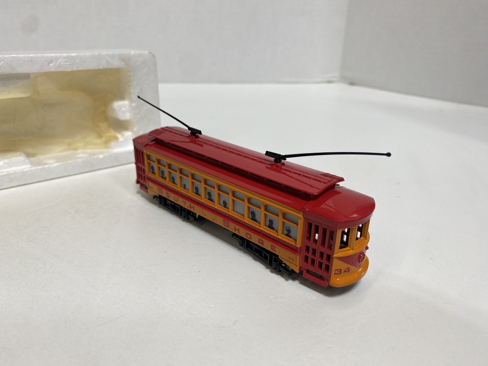 Bachman Ho Scale Brill Trolley South Shore Red / Orange