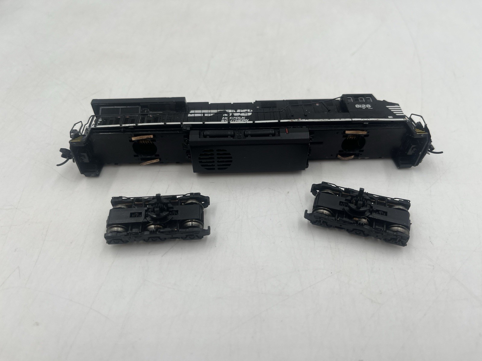 N Scale Broadway Limited 3540 GE ES44AC Norfolk Southern 8128