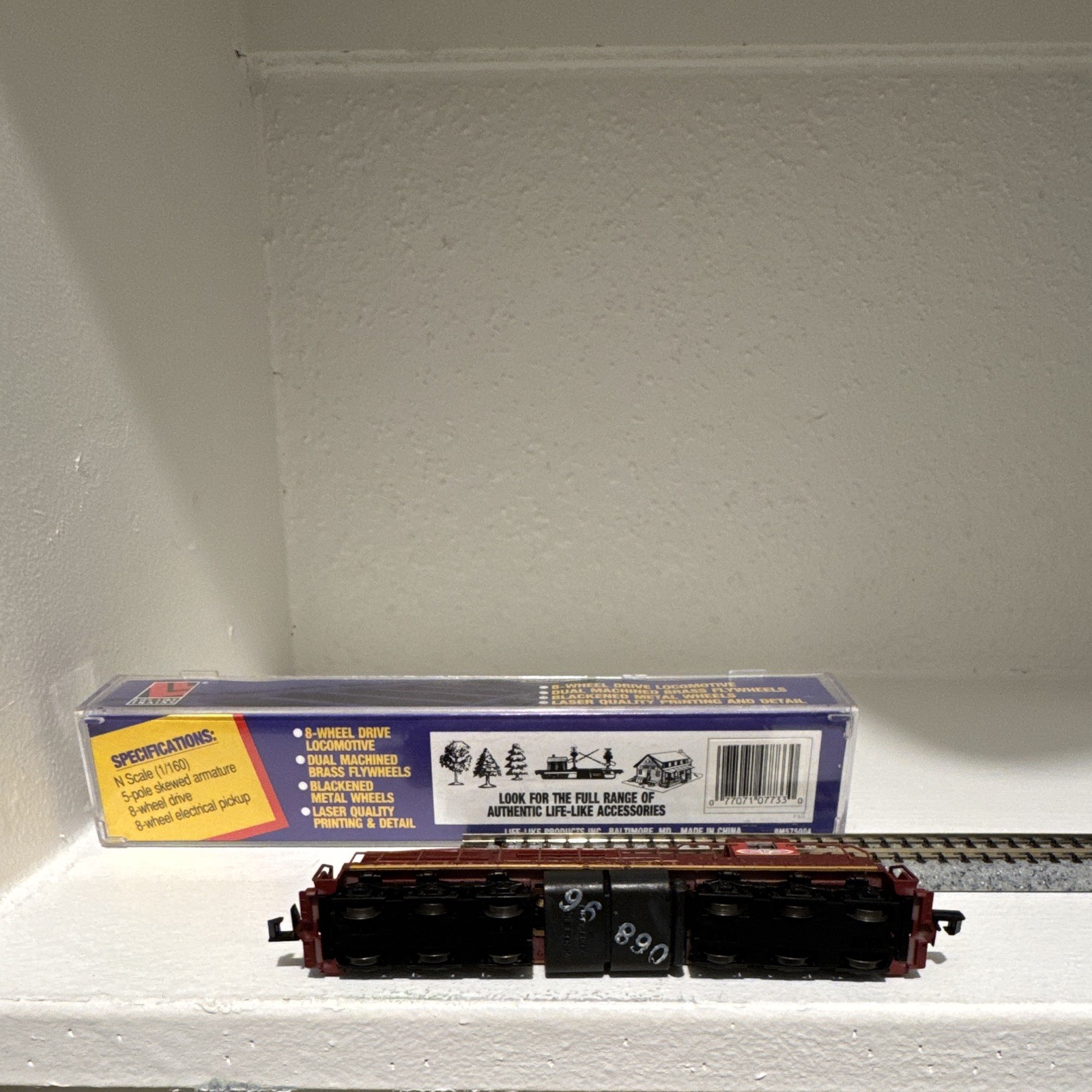 Life-Like N EMD SD7 Diesel Locomotive Electro-Motive Analog DC 7733