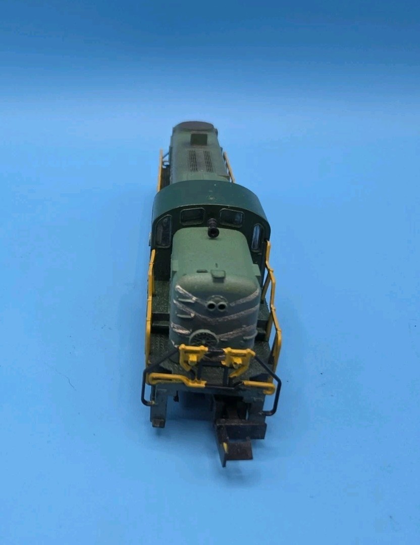 N Scale Atlas RS-3 British Columbia BC Rail 570 Switcher Locomotive Engine