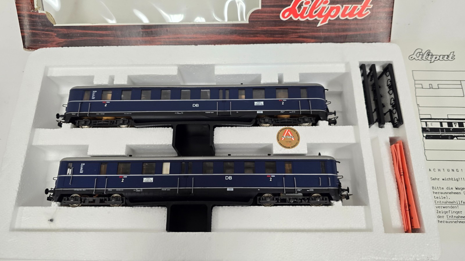 Brand New Liliput HO 2 piece Diesel Railcar Triebwagen – Boxed Free S&H