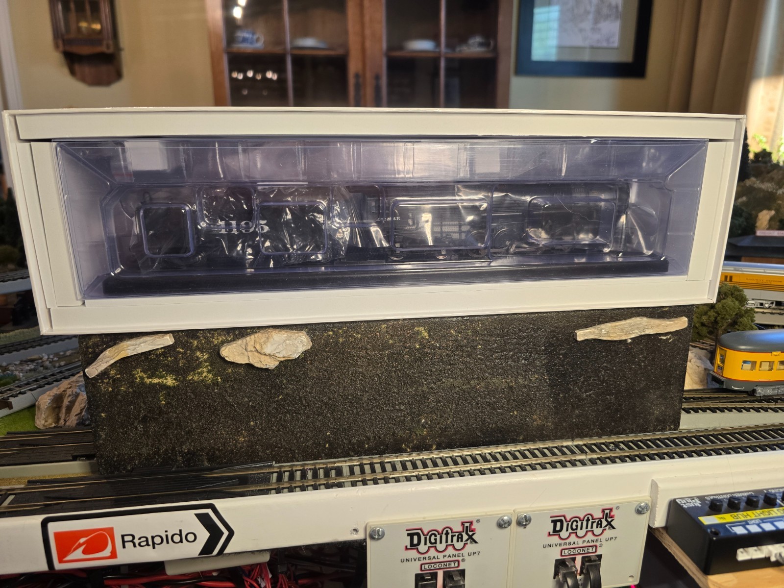 BLI7892 ATSF 2-8-4 Berkshire, T1a #4195, 4-axle Tender, DCC/Sound/Smoke Paragon4