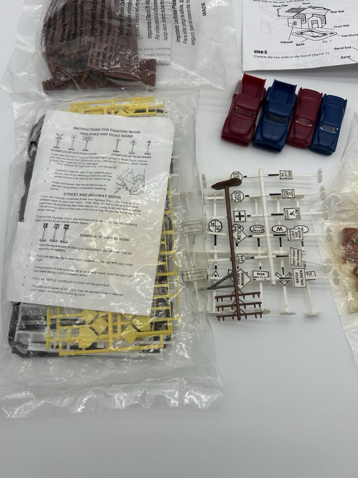 HO Gauge Signal, stock Pin, Line shack, people, animals, and utility poles/signs