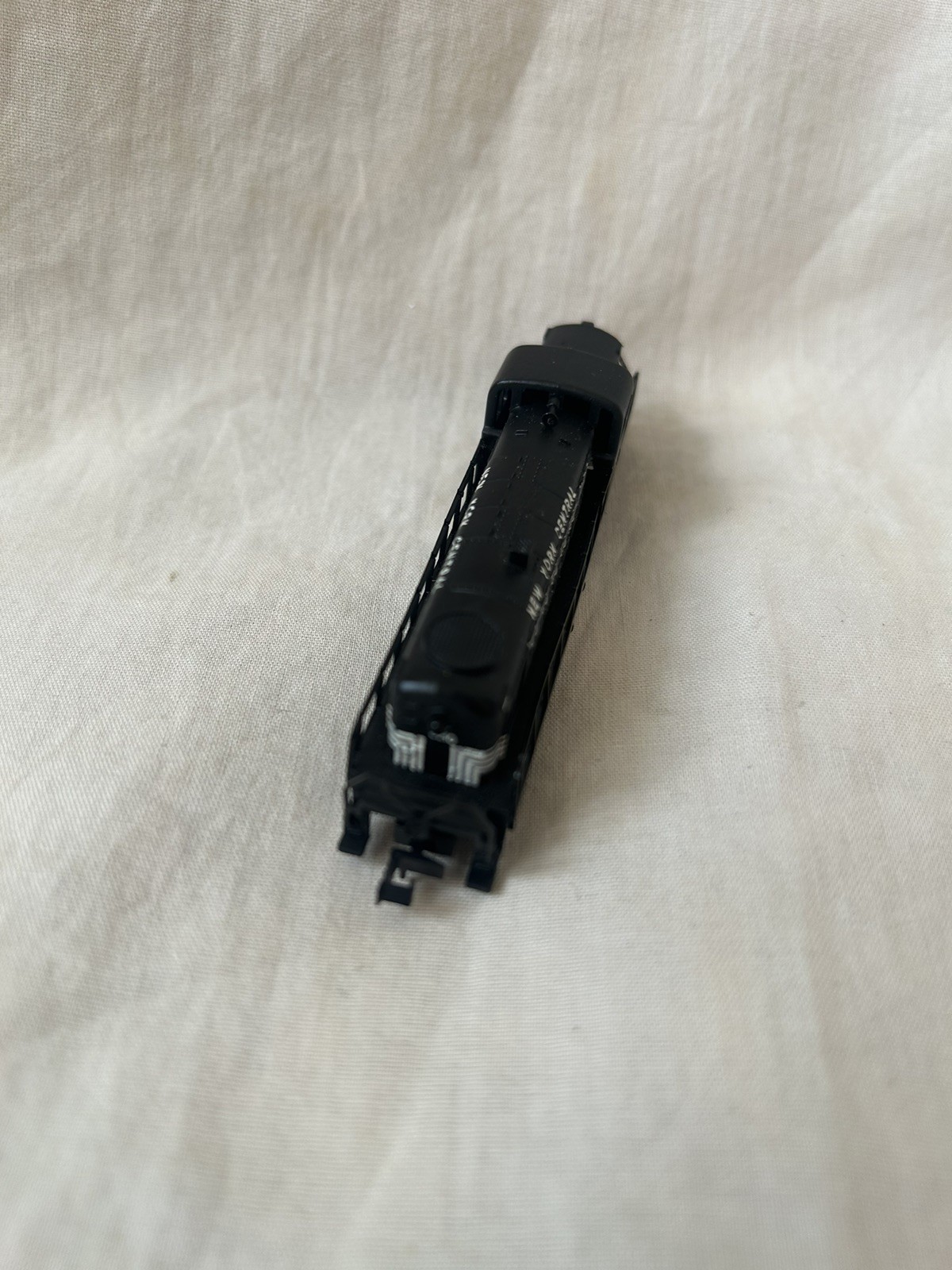 Atlas N Scale New York Central RS-3 Diesel Locomotive, Rd #8210
