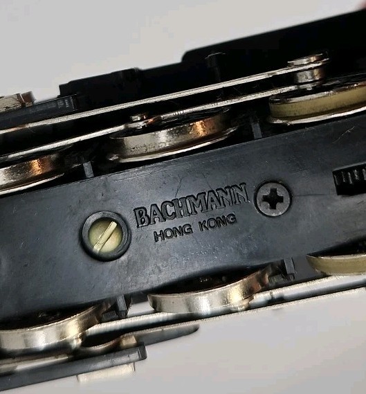 BACHMANN A.T. & S.F. LOCOMOTIVE With Coal Car Full Metal HO Scale