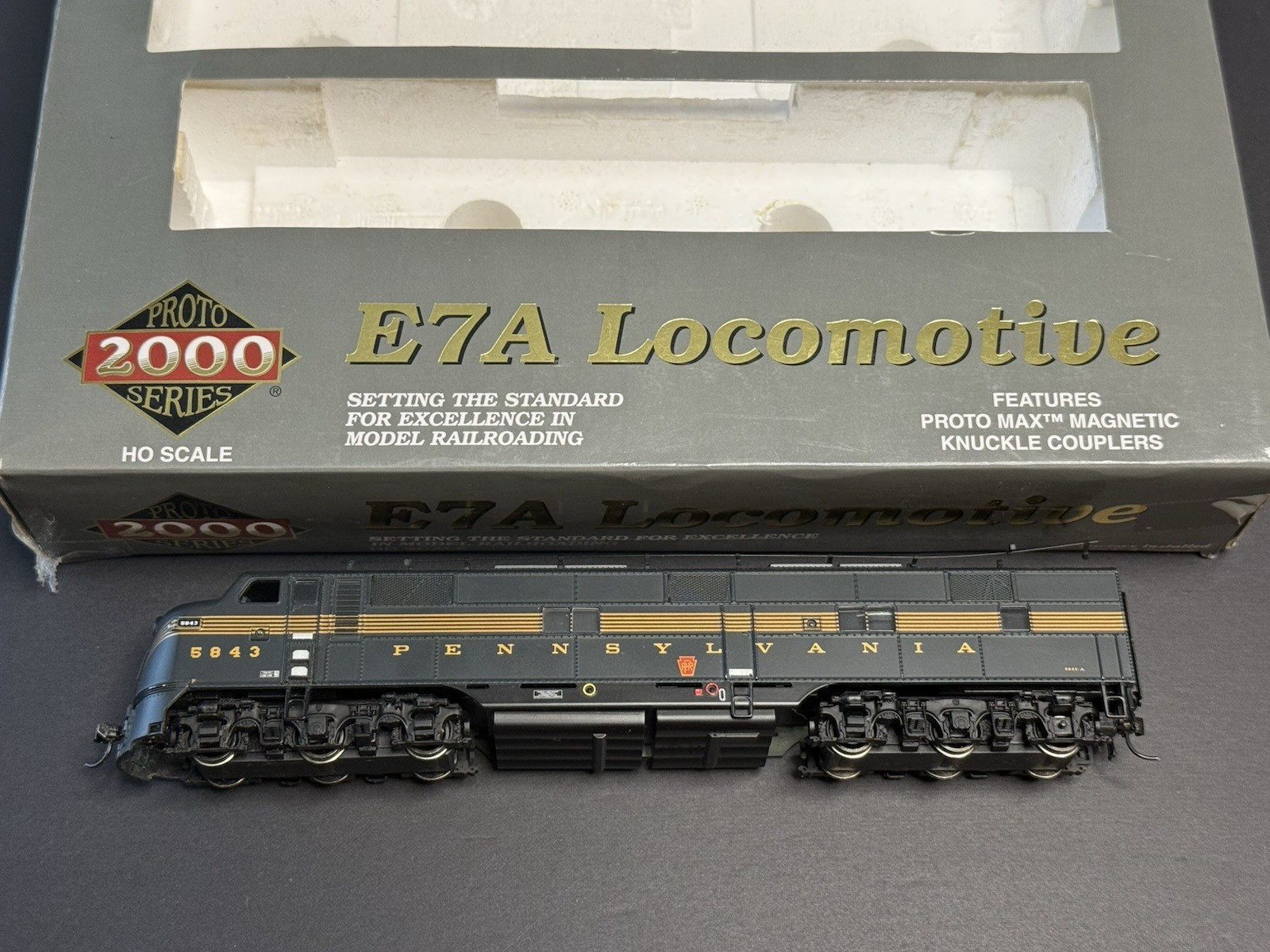 FOR PARTS Walthers Proto E7A Pennsylvania PRR 5843 DCC HO Green Gold 920-40986