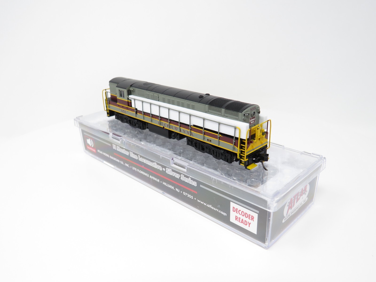 Atlas N 40005385 Lackawanna FM Train Master H24-66 Diesel Locomotive Freight