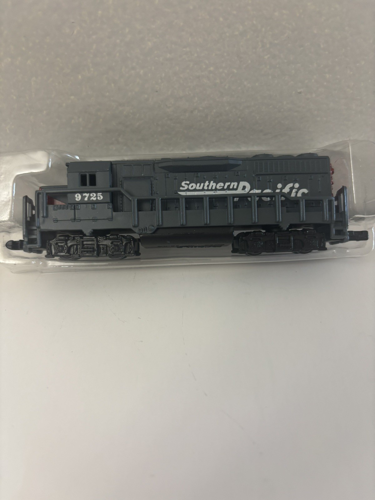 Southern Pacific Locomotive #9725
