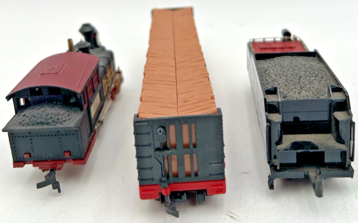 6 LOCOMOTIVES C.B. & Q 5601, BN 9987, MILWAUKEE RD, DURANGO 5628 + EXTRAS