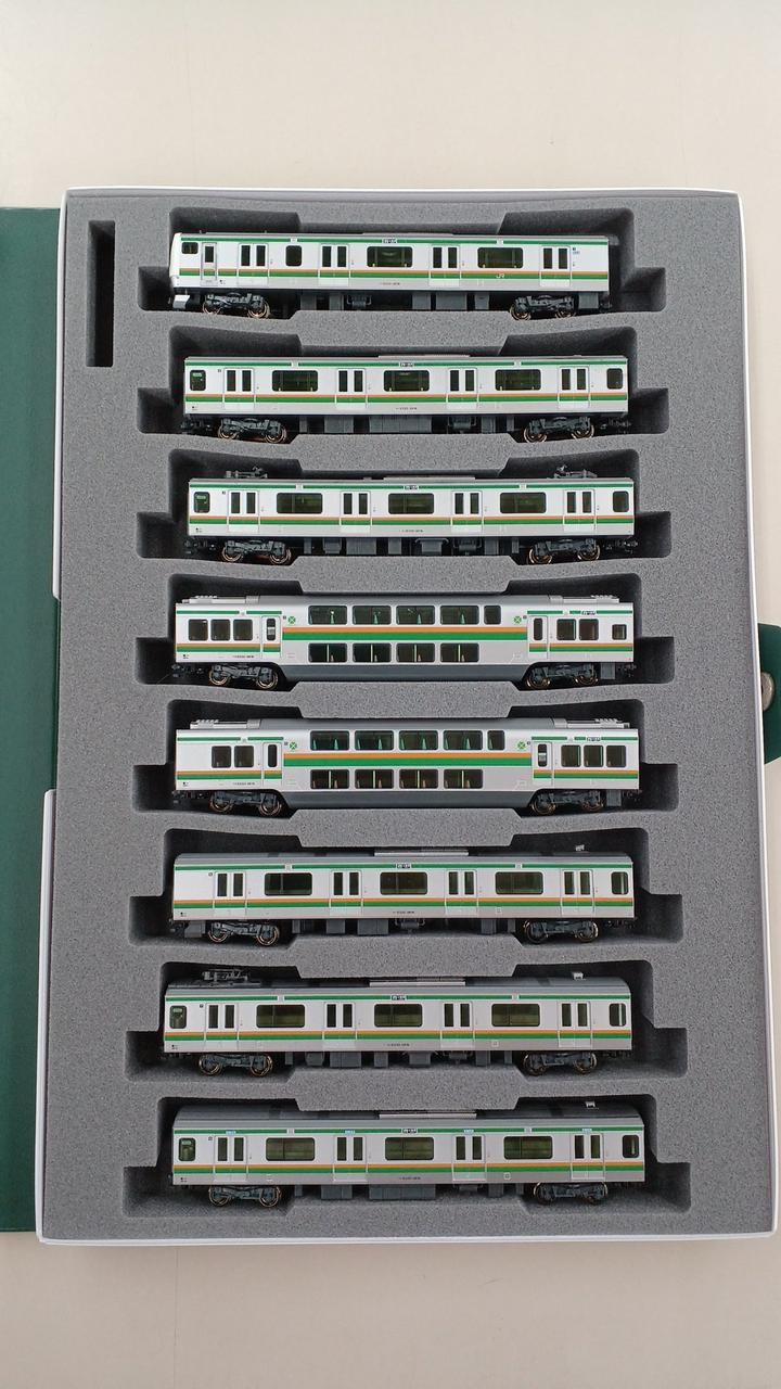 KATO 8-car set (Cars 1-8) E233 Series 3000s, Tokaido Line/Ueno-Tokyo Line