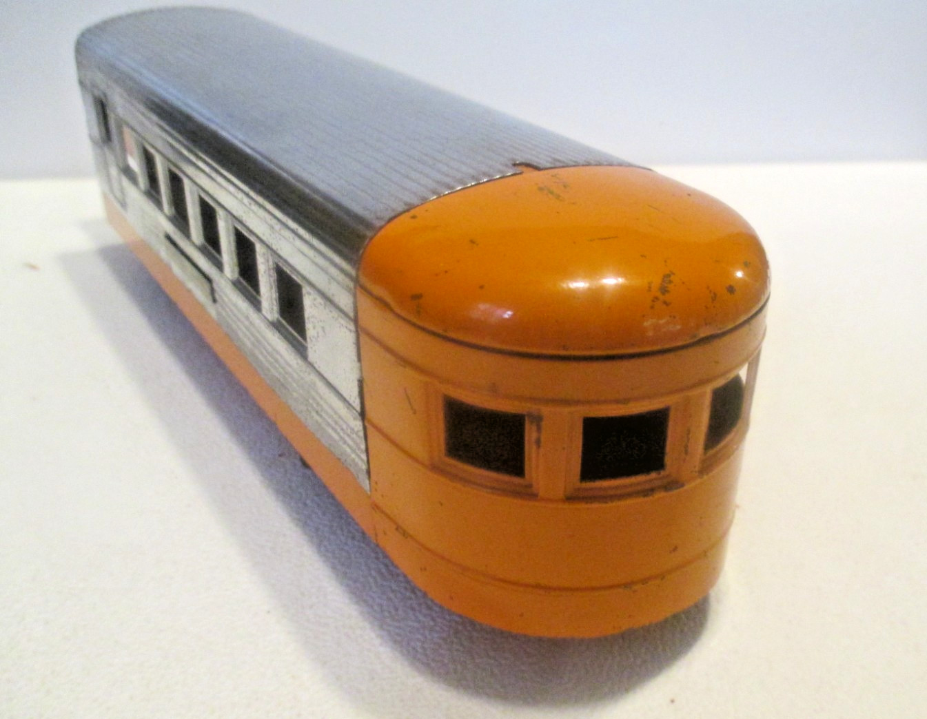 Vintage Lionel Lines Prewar Orange And Chrome Wind Up Streamliner Train Set