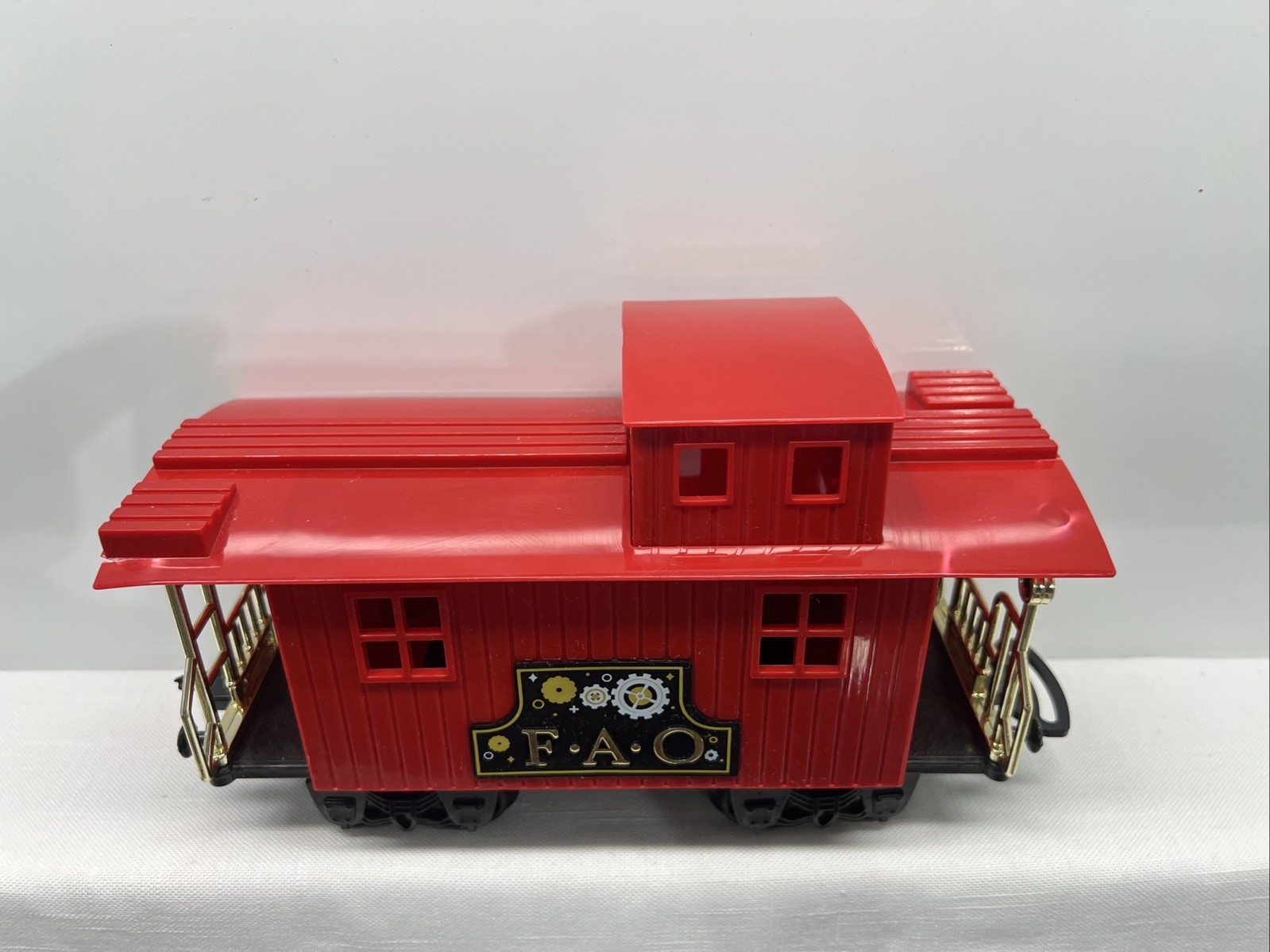 Lionel READY TO PLAY F.A.O. SCHWARZ Caboose Only