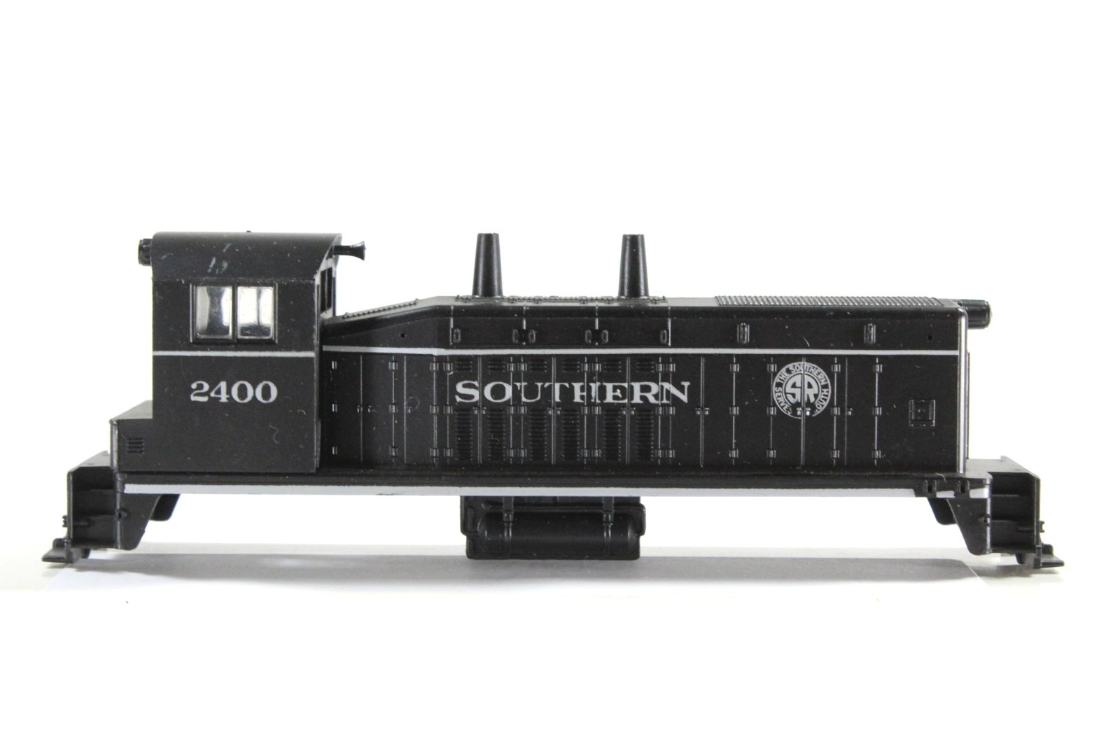 HO Athearn Southern Railway SW7 Diesel Locomotive Shell No Parts/Accessories