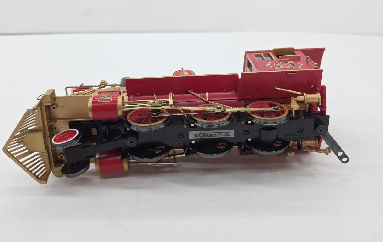 Hawthorne Village Fire Fighters Heroes Express Locomotive, Tender and Cars On30
