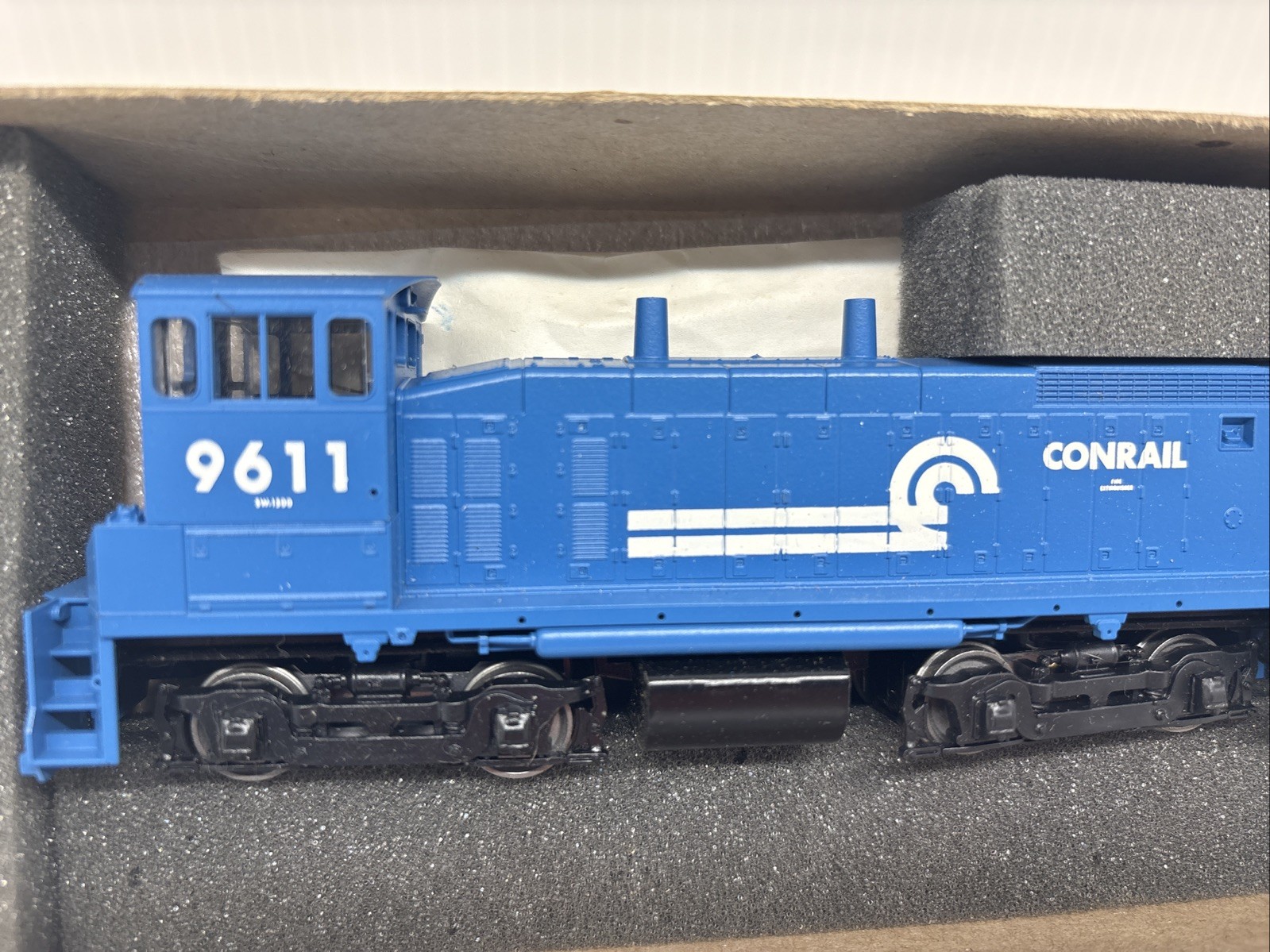 Athearn HO 9611 SW 1500 Powered Diesel Locomotive CONRAIL 3903 Blue Track NOS