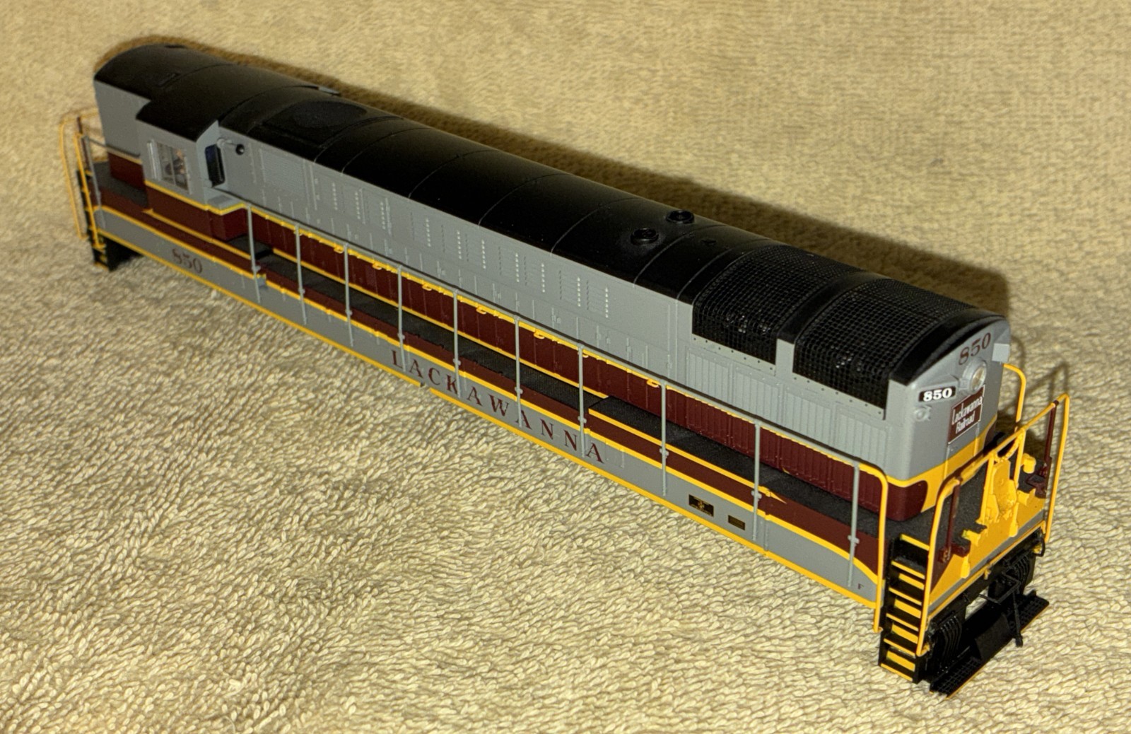 DL&W Lackawanna Trainmaster Shell ONLY Atlas HO Scale NEW