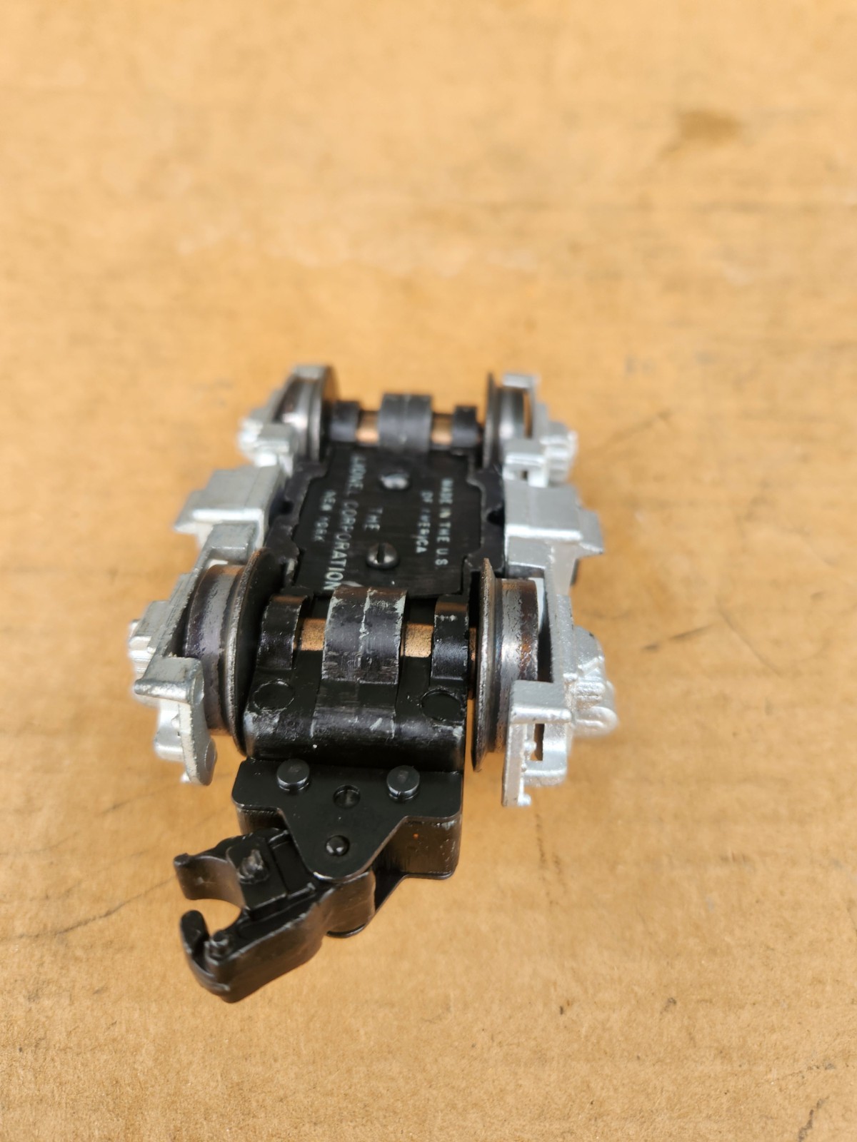 PostwarLionel 2343 2353 F3 Geared Rear A Unit Truck Magnetraction Serviced Clean