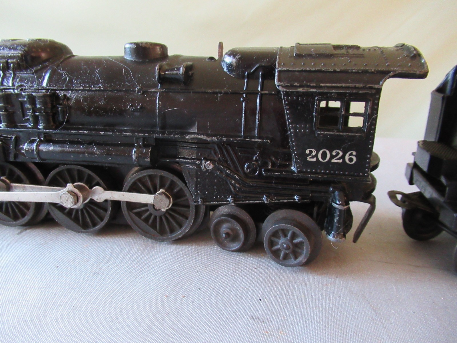 Lionel 2026 2-6-4 Locomotive with non-whistling Tender Runs GREAT