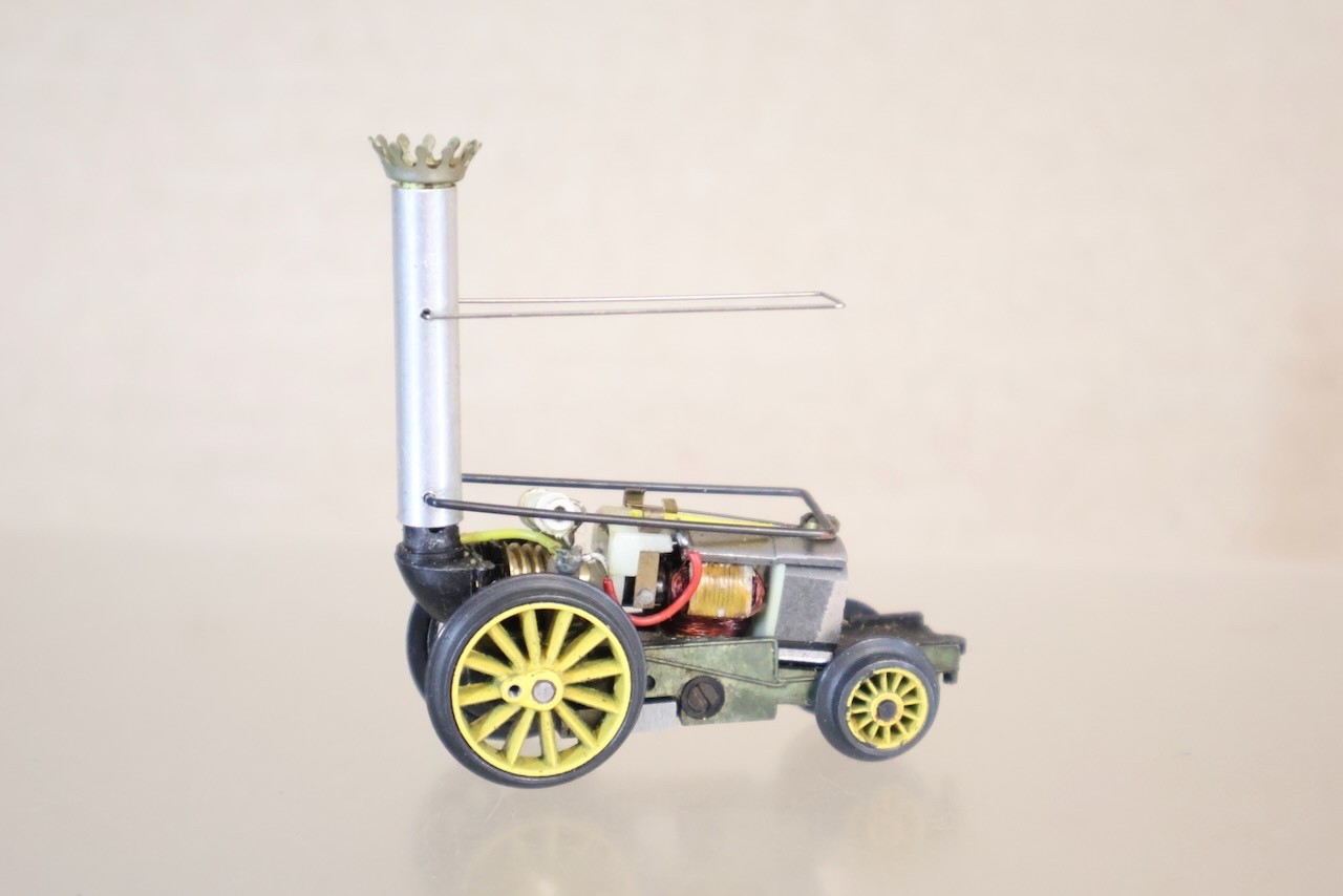 TRIANG HORNBY R346 CHASSIS for STEPHENSON’S ROCKET LOCOMOTIVE 1op