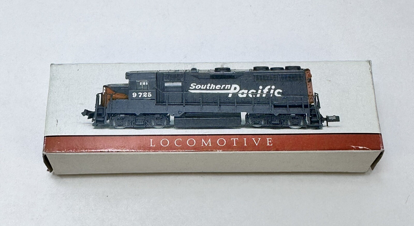 Southern Pacific Locomotive #9725 Model Train High Speed Metal Products, In Box
