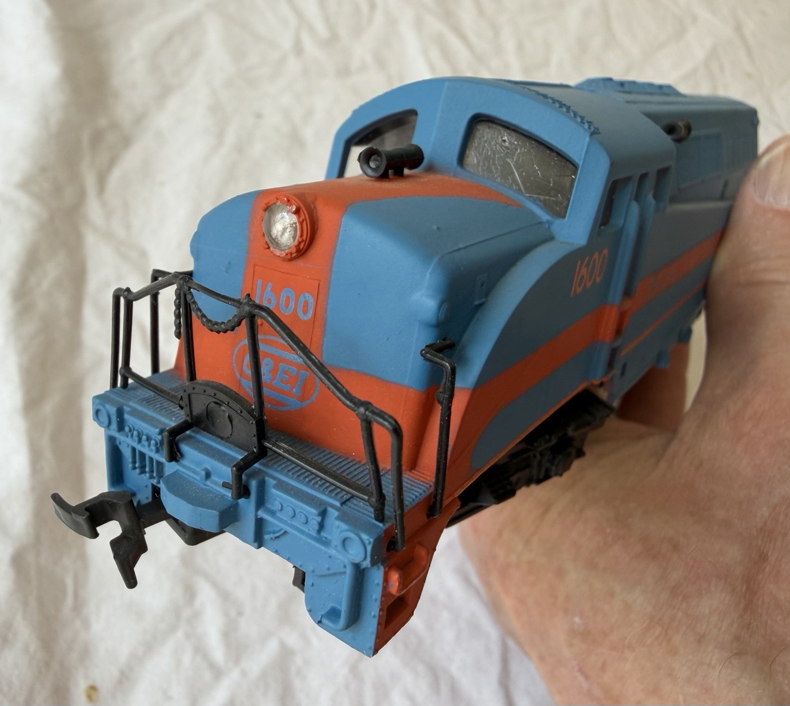 Vintage AHM Chicago & Eastern Illinois Dummy Engine #1600 Very Good Condition