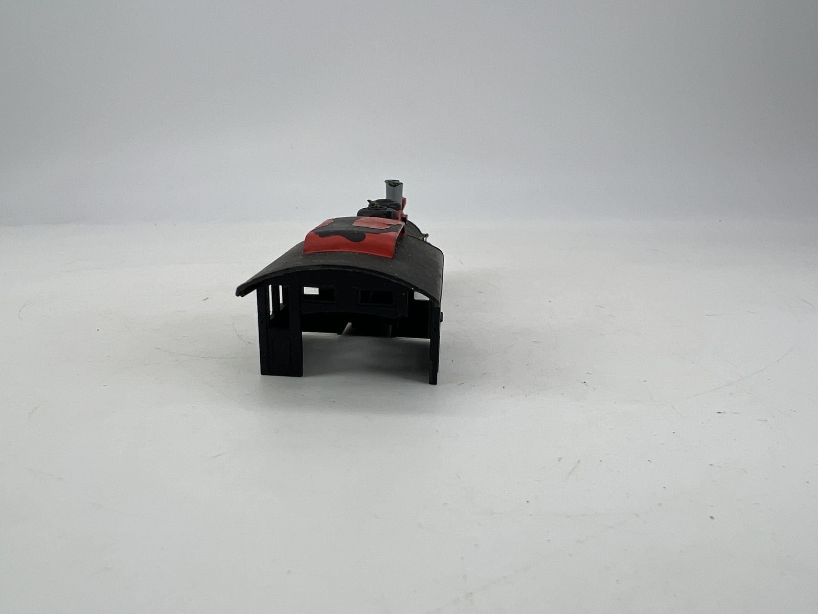 HO Scale I.C.R.R. Steam Locomotive Boiler Shell ONLY Black/Red Good