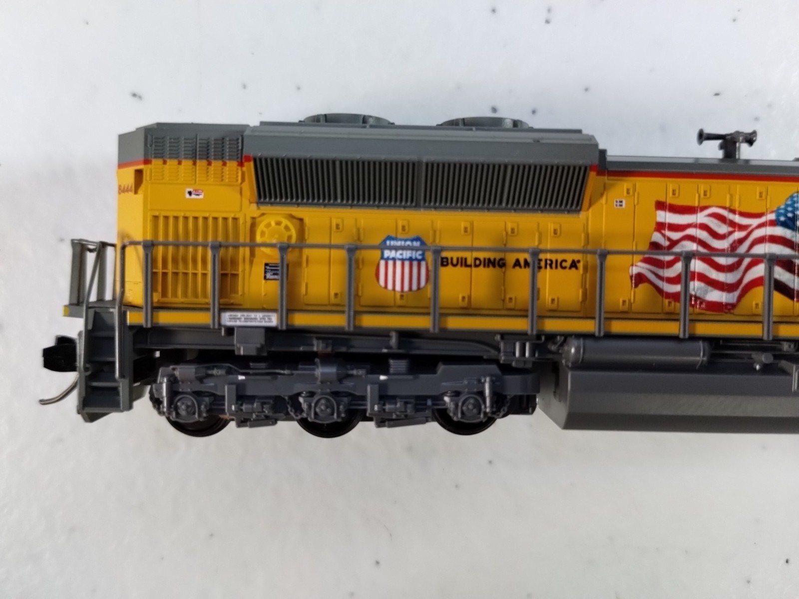 KATO 176-8404 N Scale SD70ACe Union Pacific UP #8444 DCC w/ MTL Couplers