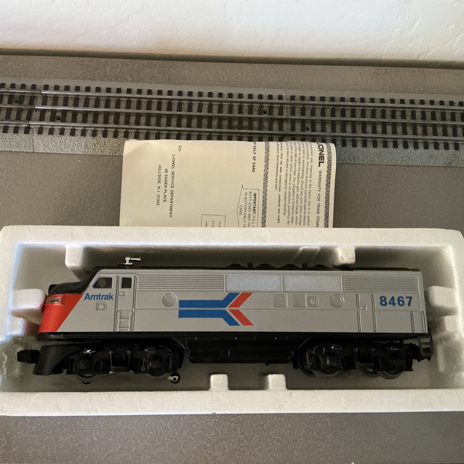 Lionel 6-8467 O Gauge Amtrak Non-Powered F3A Diesel Locomotive #8467TESTED .