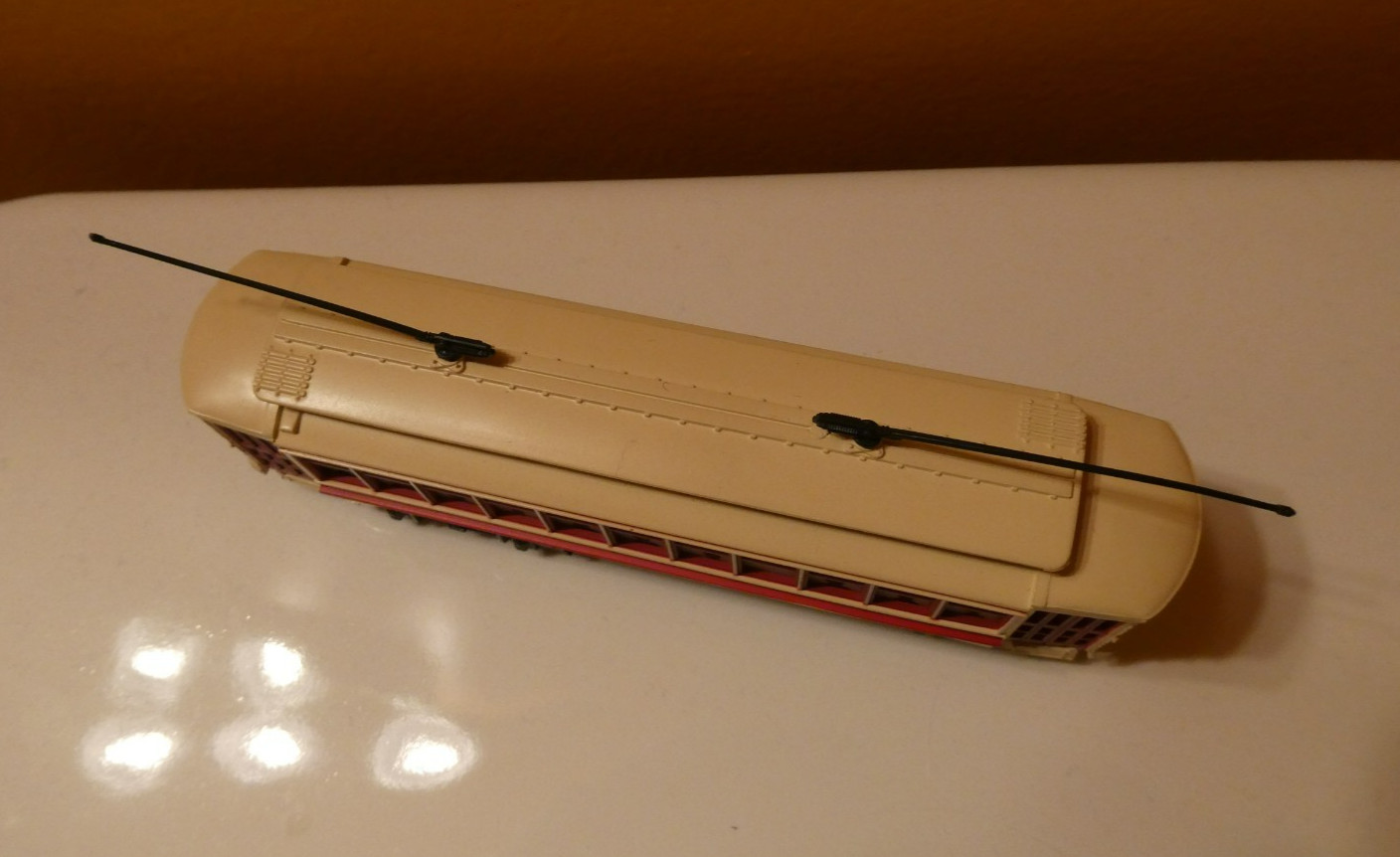 Bachmann Brill Trolley & Mantua Santa Fe Engine