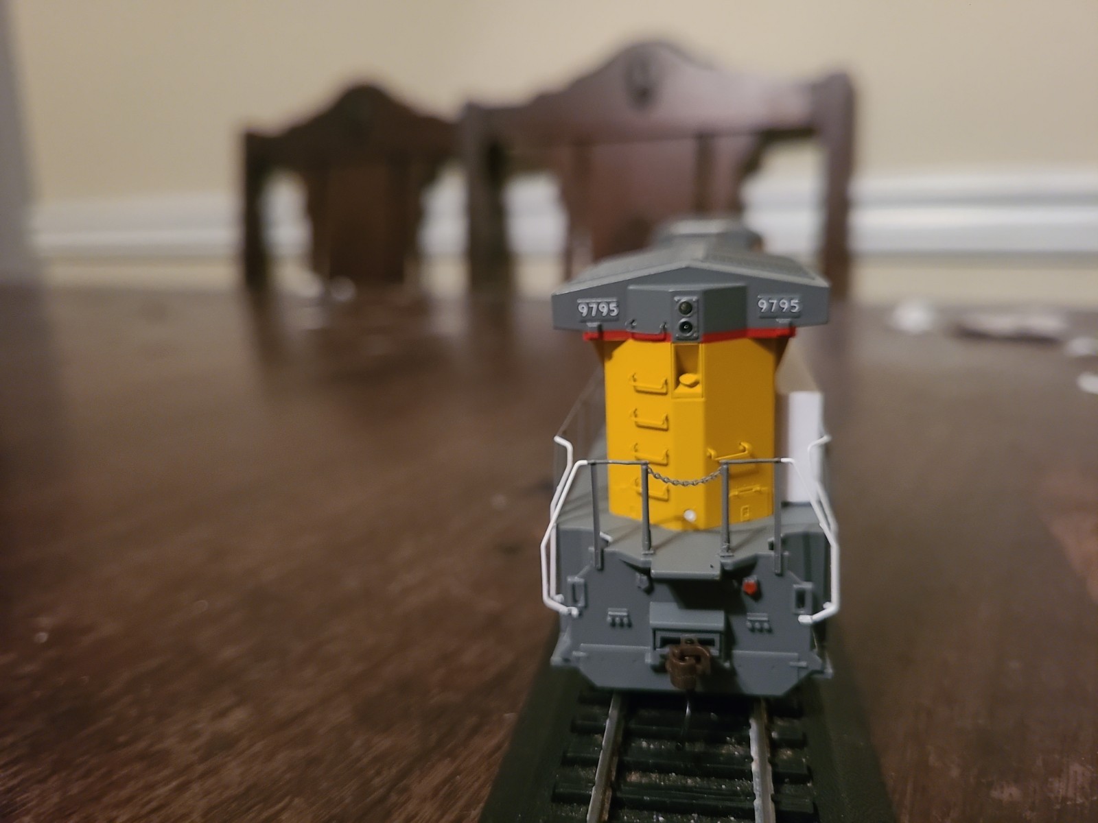 Athern HO Scale DCC+Sound UP 9-44CW With Lights And Knuckle Couplers