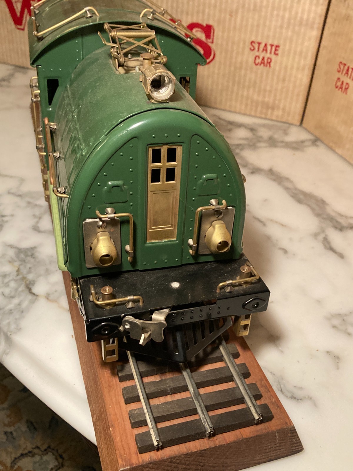 1970s Lionel 381E Bild A Loco with Williams Train State Cars Standard Gauge