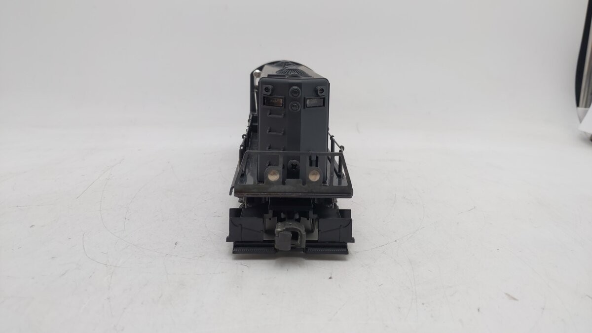 Lionel 6-8367 O Gauge Long Island GP20 Non-Powered Diesel Locomotive EX/Box