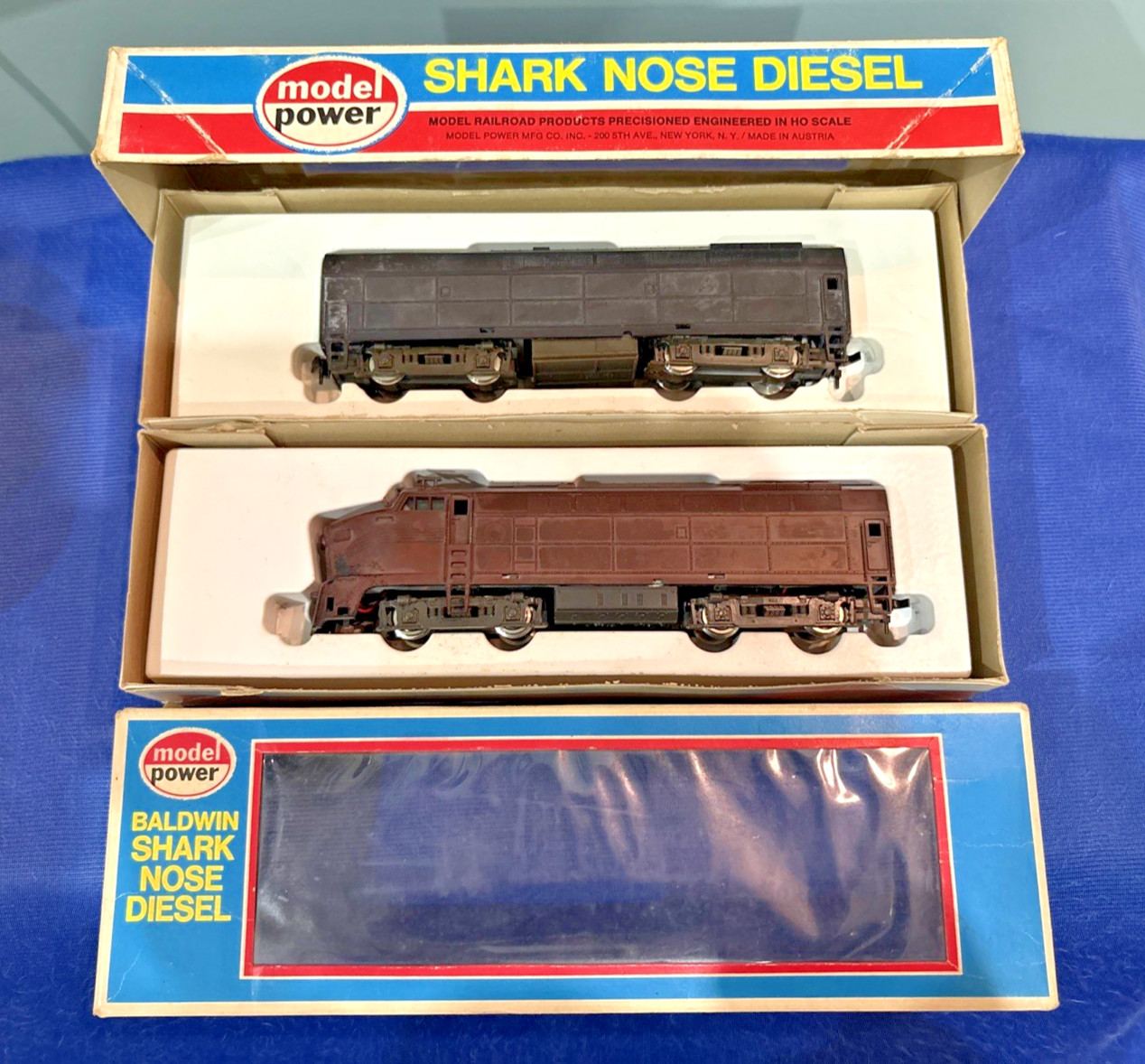 Model Power, HO, PRR Sharknose Powered 721, A & B units – pc26