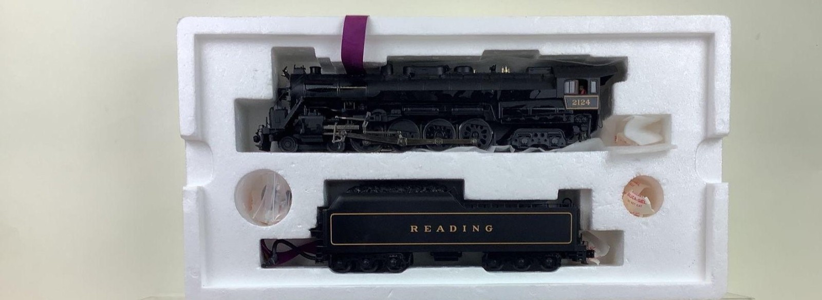 MTH 20-3130-1 Reading O Gauge T-1 4-8-4 Steam Locomotive and Tender with PS2