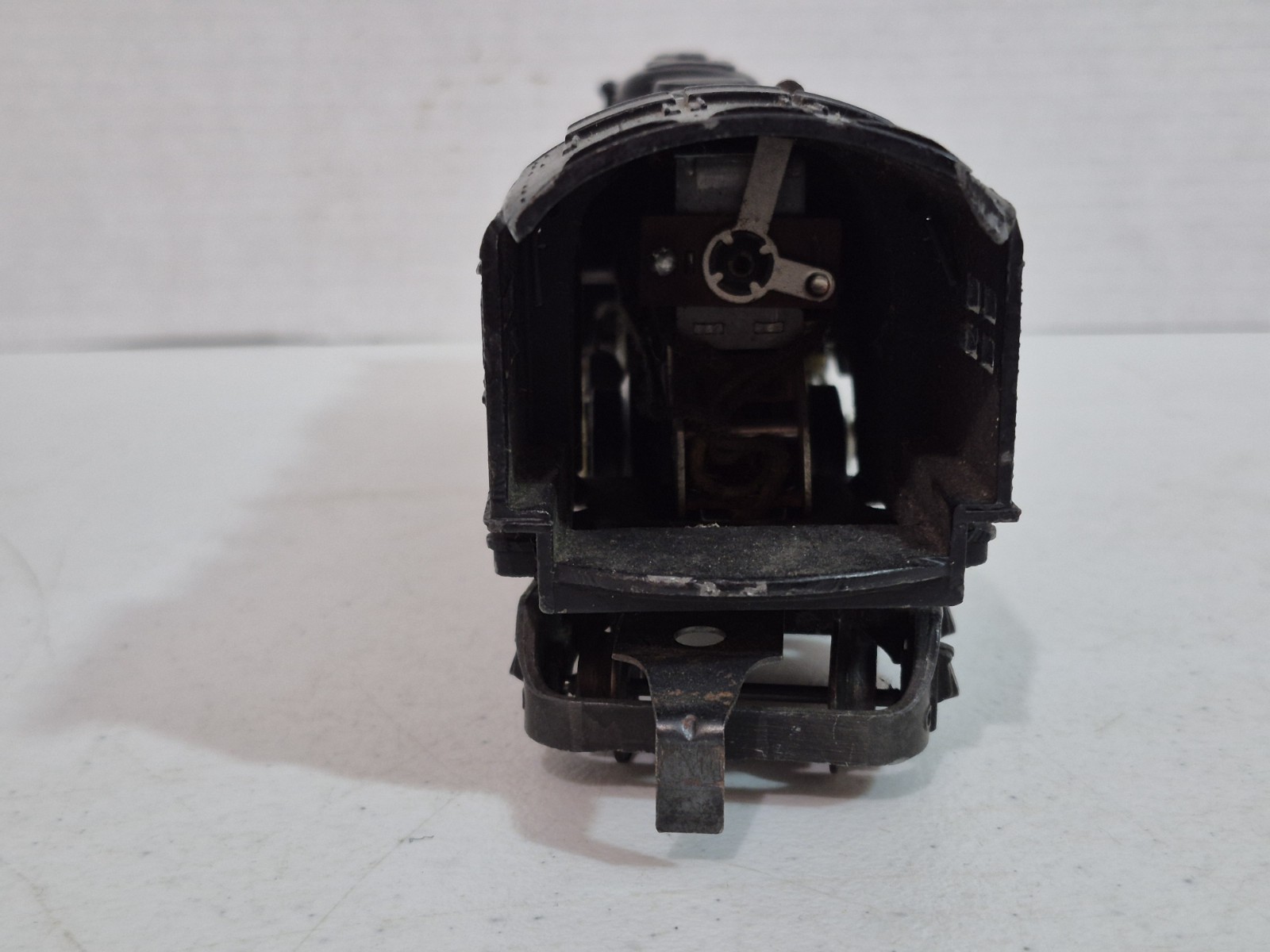 Vintage Lionel 2056 O 4-6-4 Steam Locomotive w/2046W Tender Parts or Repair