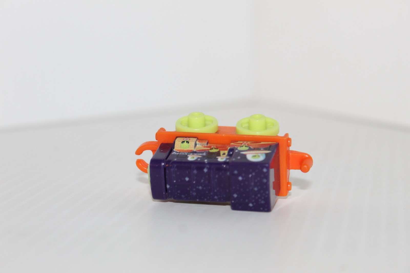 Thomas & Friends Minis Bert Alien Theme Space Purple Orange Green Toy Train 2018