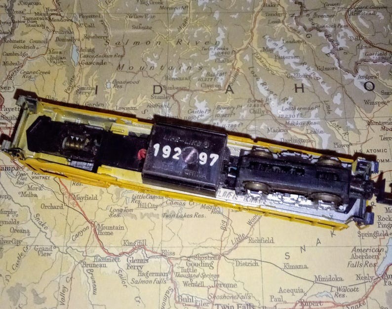 Vintage Life-Like N Gauge Santa Fe #3500 Locomotive Missing Front Wheels As-Is