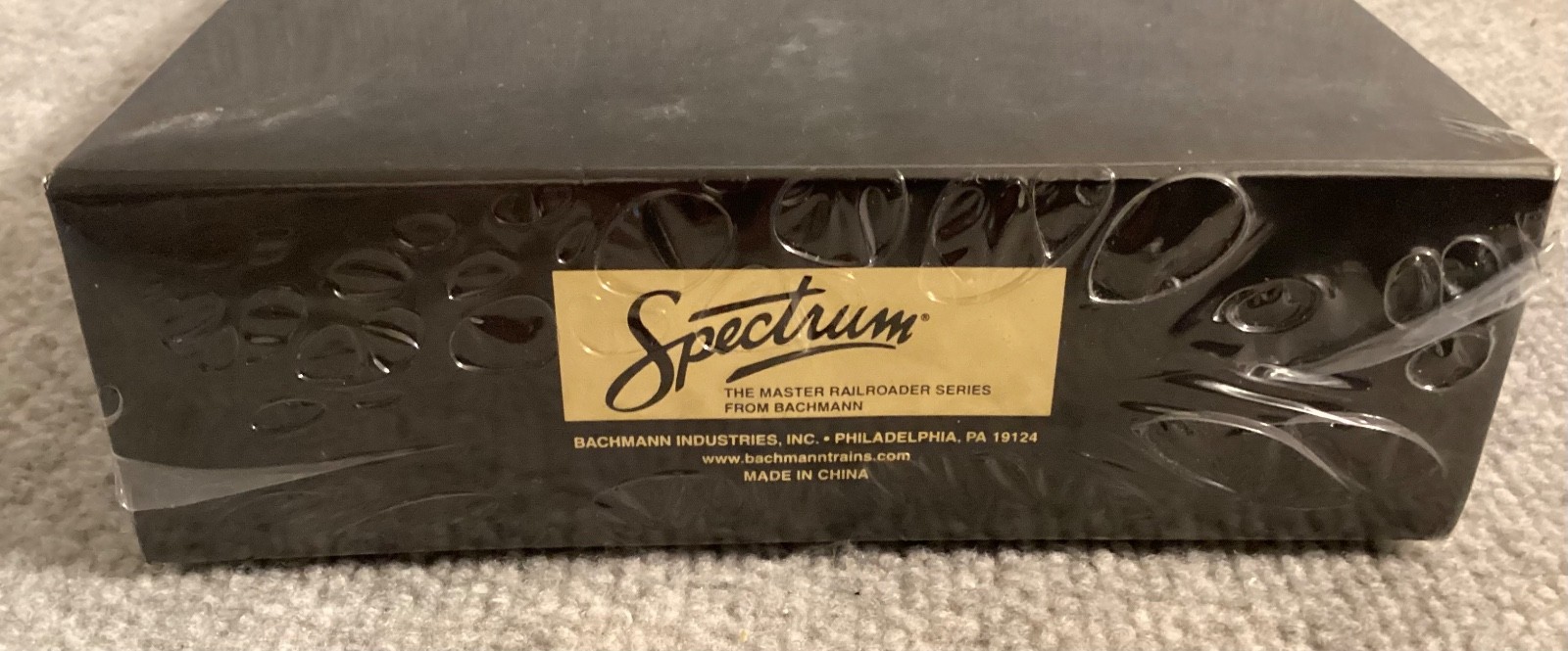 Bachmann Spectrum 82105 HO Scale N&W J 4-8-4 Freight Steam Locomotive #608 plus