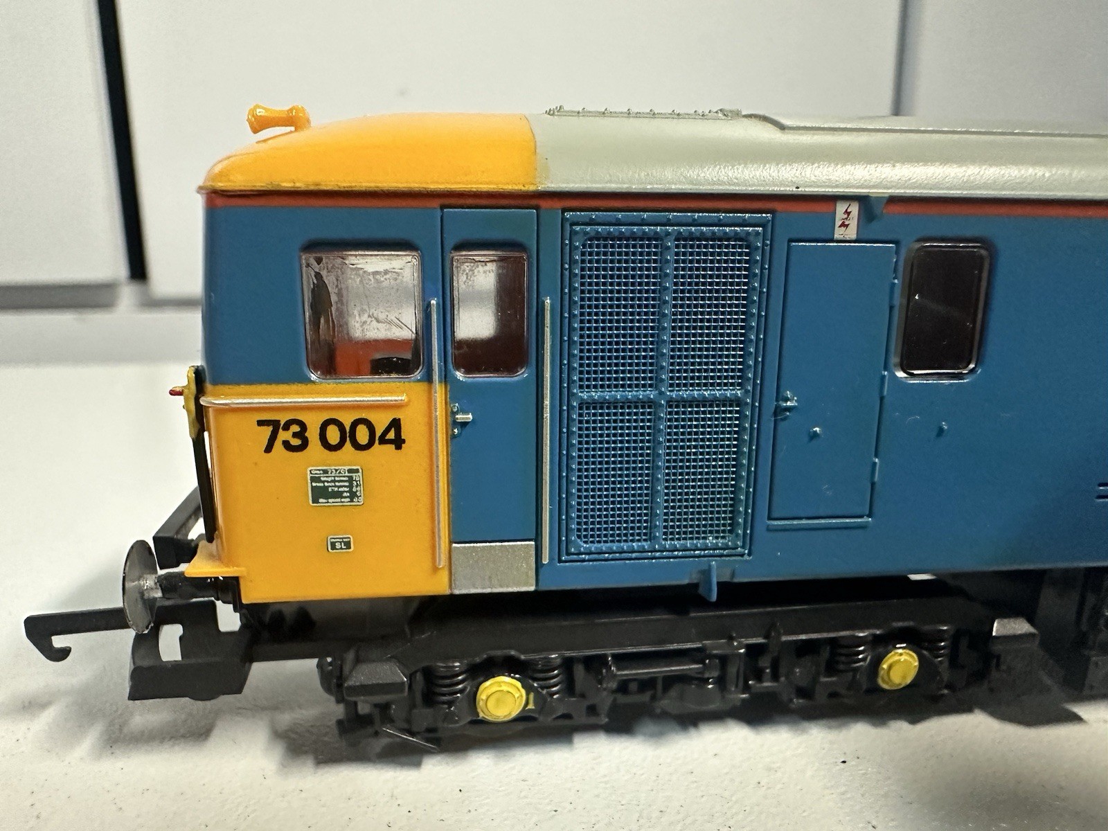 LIMA CLASS 73 004 BR BLUE YELLOW BLUEBELL RAILWAYS BOXED