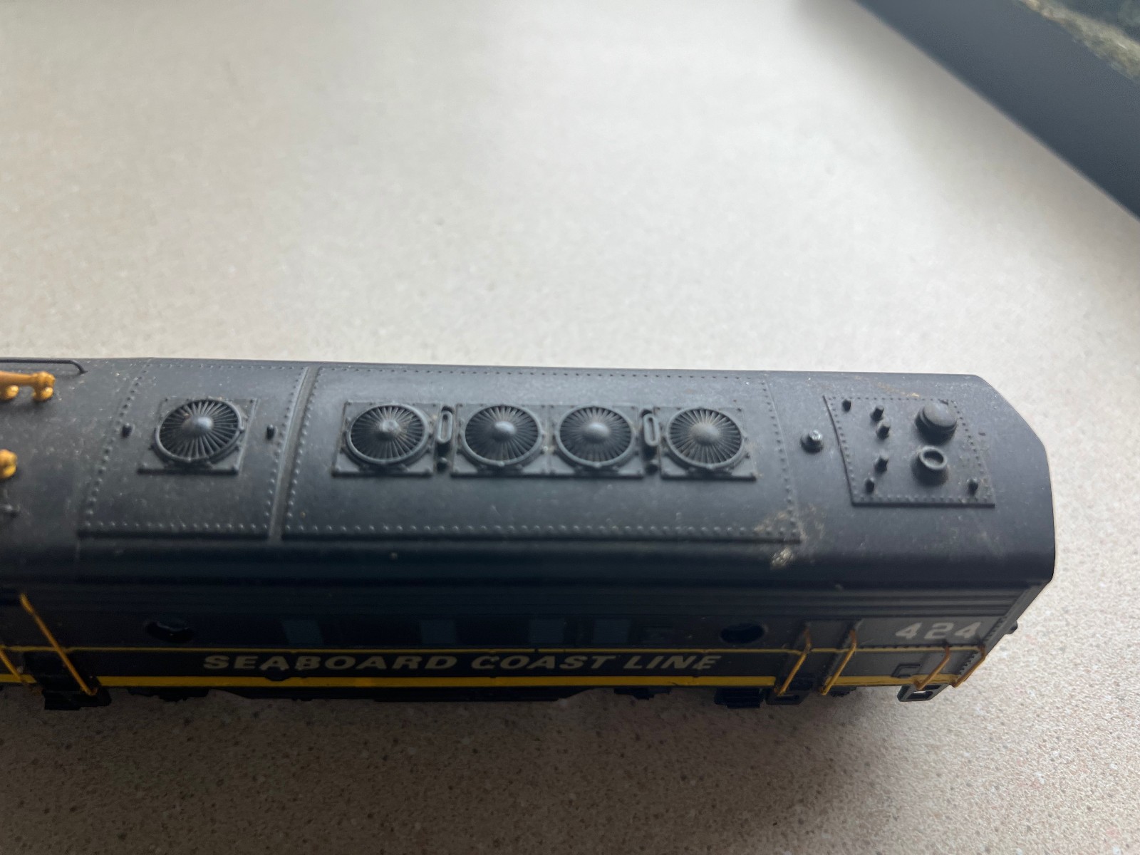 Custom HO ATHEARN F-7A SEABOARD COAST LINE SCL # 424 DUMMY