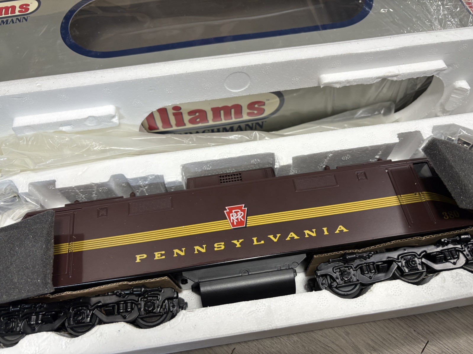 Williams By Bachmann # 41905 Penn Tuscan 5 Stripe EP-5 Rectifier In Box