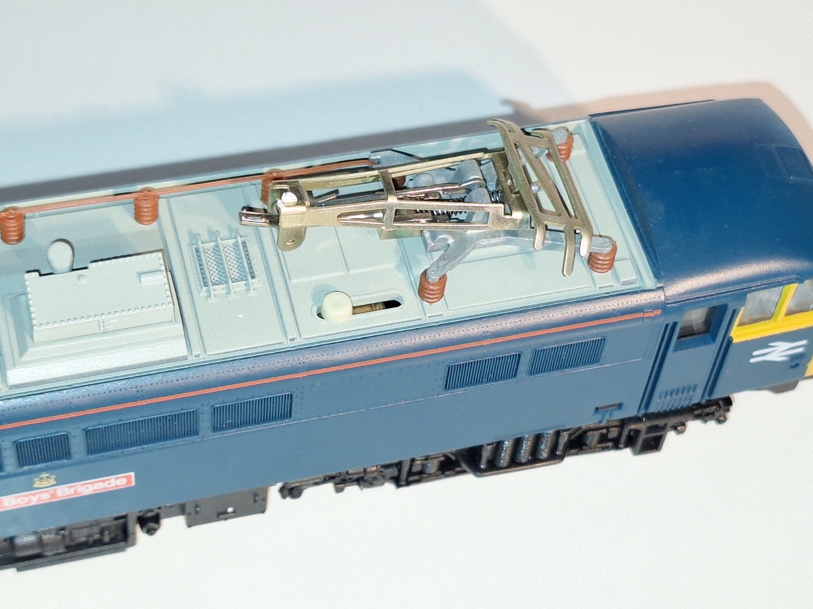 Hornby R367 BR Class 86/2 Boys Brigade Loco. New Old Stock. Mint Cond. Boxed. OO