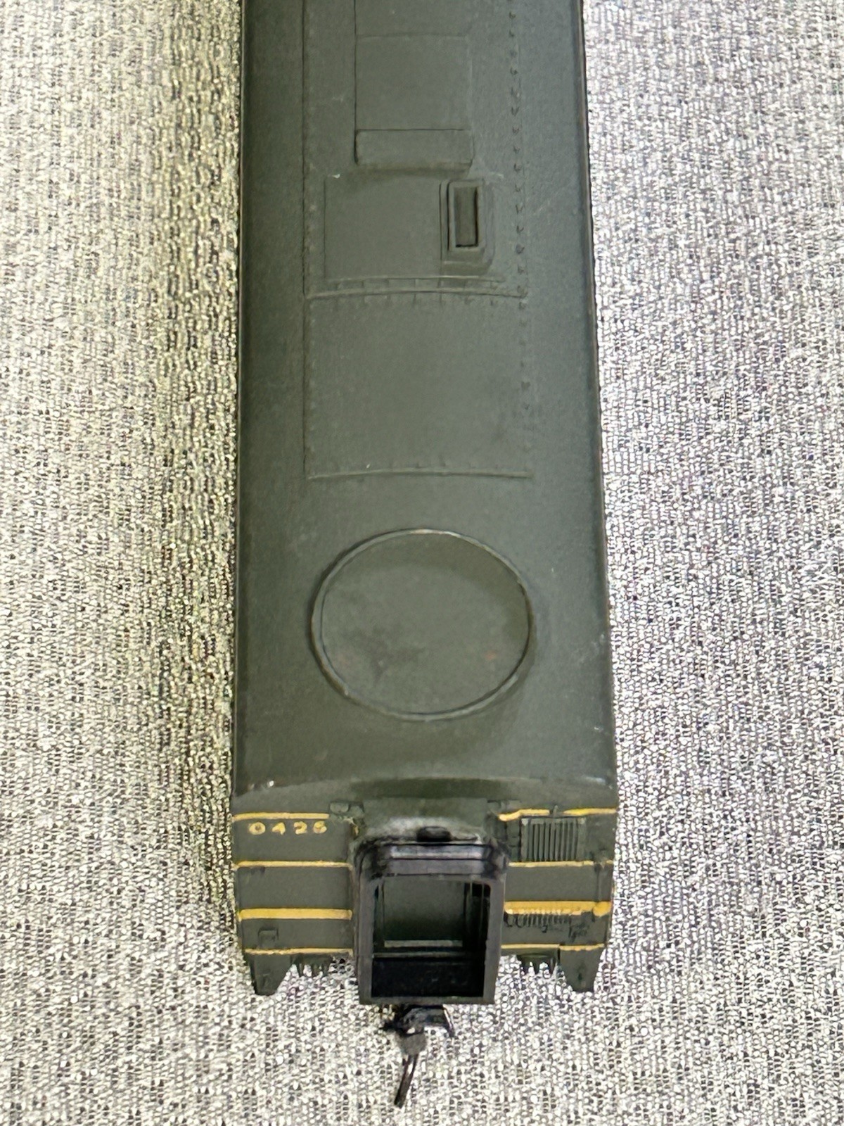 HO Scale Walthers Alco FA-1 Diesel Locomotive, New Haven Green #0425