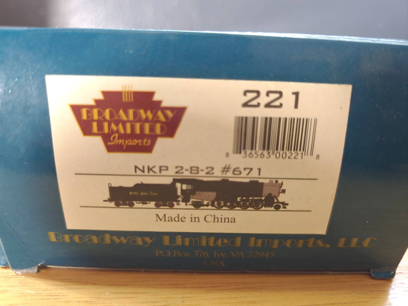 *READ* Broadway Limited HO 221 Nickel Plate Road 2-8-2 Steam Locomotive NKP 671
