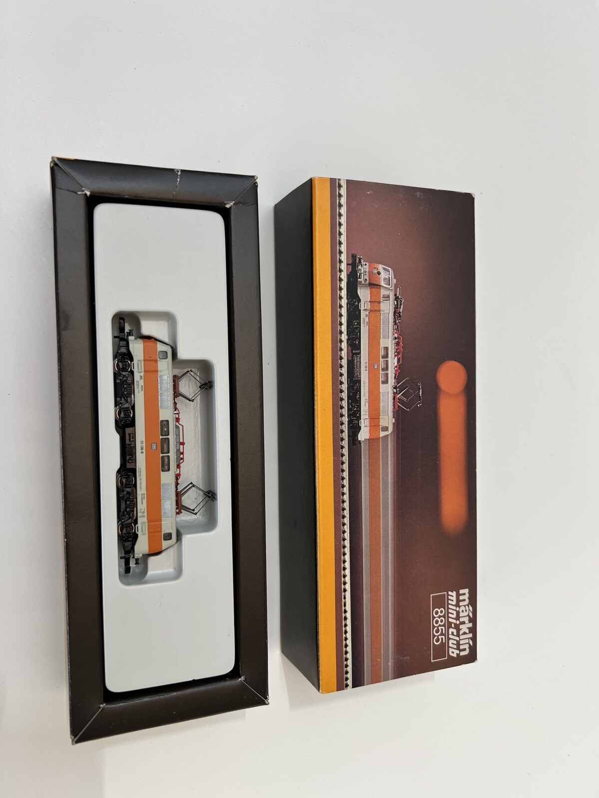 NEW Marklin mini-club Z Scale 8855 German Railway Airport Electric Locomotive!