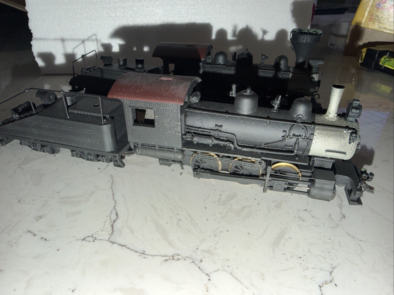 roundhouse 0-6-0 steam locomotives 2 & 3rd Tender