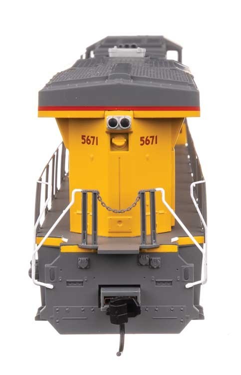 Walthers HO Scale ~ ES44AC GEVO ~ Standard DC ~ Union Pacific #5499 ~ 910-10233